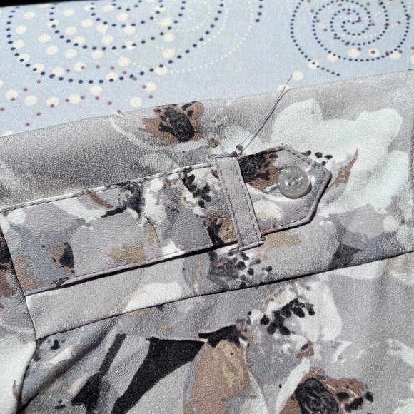 EUC Calvin Klein blouse black grey white abstract floral pattern Size L - Picture 7 of 11